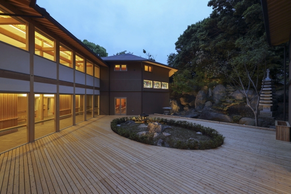 ビハーラが福岡県木造・木質化建築賞に表彰されました